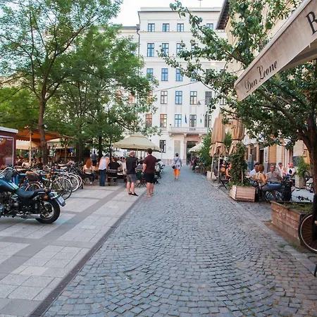 Transylvanian Styled In Palace District